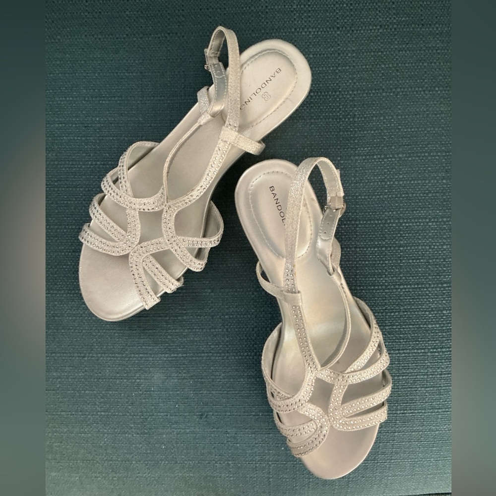 BANDOLINO WEDGE SANDALS